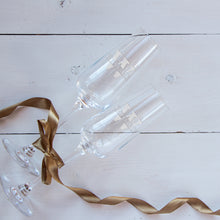 Load image into Gallery viewer, Champagne Flutes For Wedding Laser engraved  Design 8